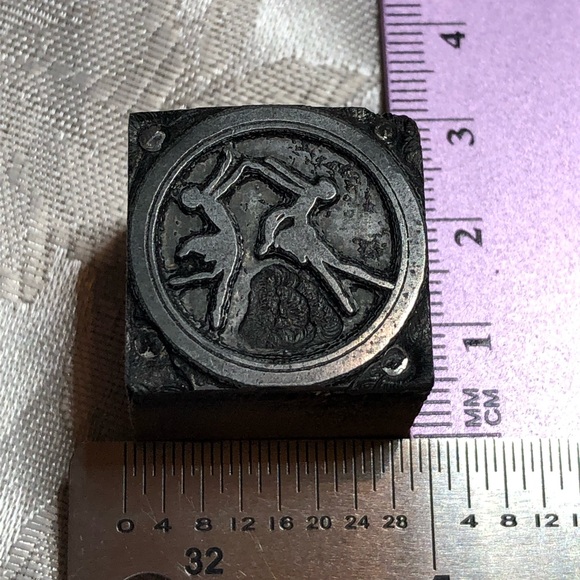 Antique Wooden Print Block Dancing Ballerina’s in Circle - Picture 2 of 3